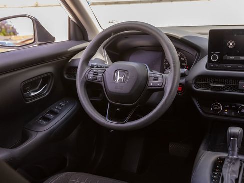 Used 2024 Honda HR-V LX image 31