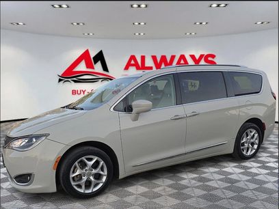 Used 2020 Chrysler Pacifica Touring-L Plus w/ Tire & Wheel Group