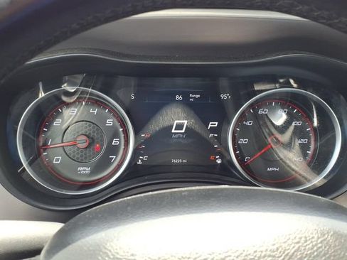 Used 2022 Dodge Charger SXT AWD/4WD image 17