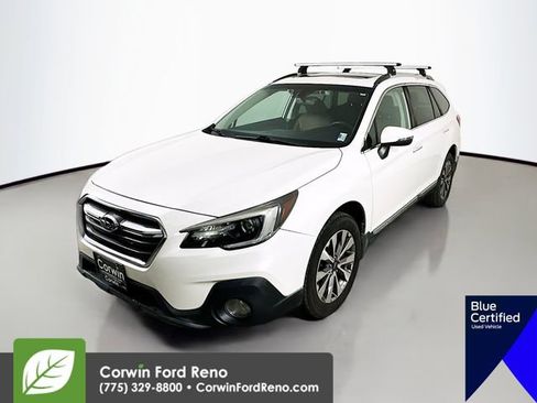 Used 2018 Subaru Outback 3.6R Touring AWD/4WD image 4