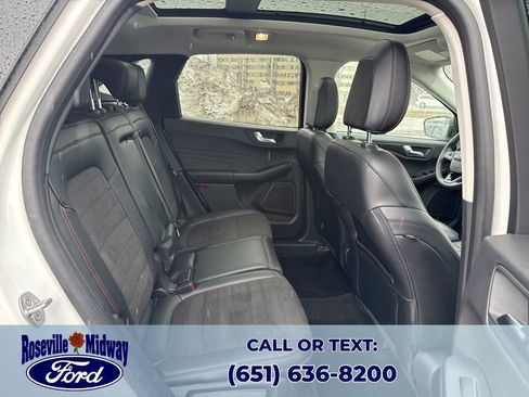 Used 2022 Ford Escape SEL w/ SEL Stealth AWD Package image 39