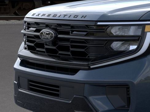 New 2025 Ford Expedition Max Platinum w/ Stealth Performance Package image 18