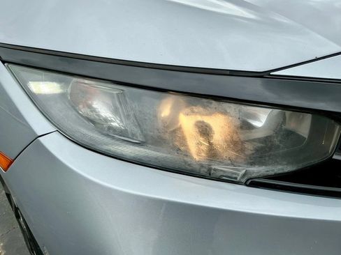 Used 2019 Honda Civic Sport image 8