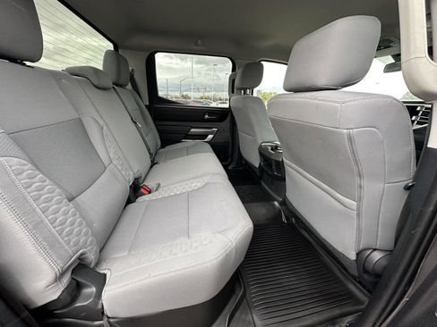 Used 2022 Toyota Tundra SR5 w/ Convenience Package image 23