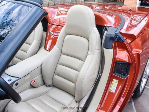 Used 2006 Chevrolet Corvette Convertible w/ Preferred Equipment Group RWD image 37