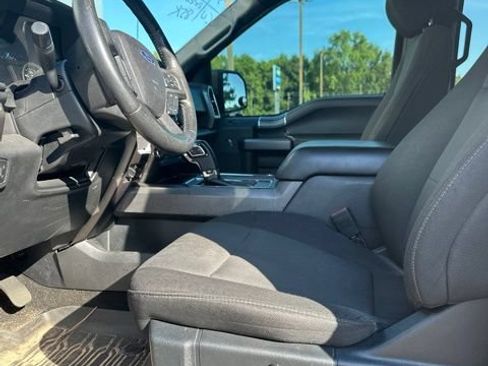 Used 2020 Ford F150 XLT w/ Equipment Group 302A Luxury AWD/4WD image 11