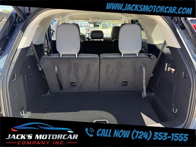 Used 2025 Ford Explorer Active w/ Active Comfort Package AWD/4WD image 16