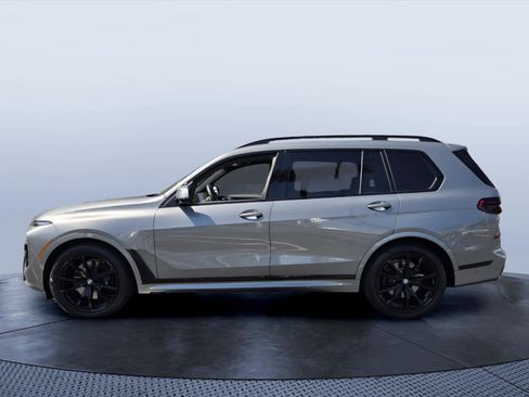 Certified 2026 BMW X7 xDrive40i image 3