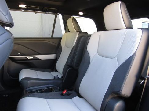 Used 2024 Lexus TX 500h AWD image 17