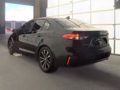 Used 2020 Toyota Corolla LE FWD image 5