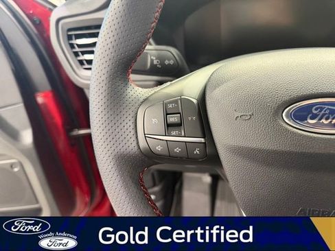 Certified 2025 Ford Escape ST-Line FWD image 11