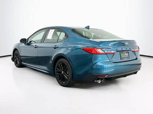 Used 2025 Toyota Camry SE FWD image 5