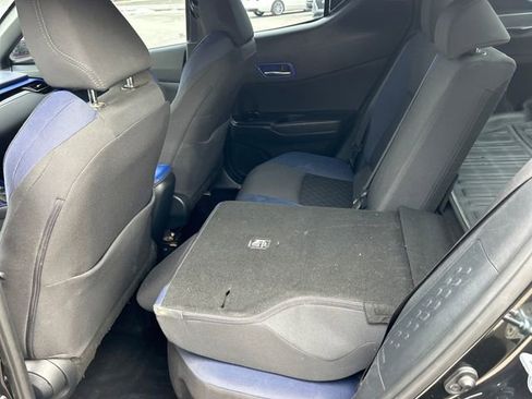 Used 2021 Toyota C-HR XLE image 35