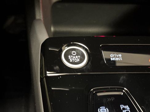 New 2027 Audi Q6 e-tron Premium Plus image 22