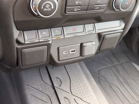 Used 2025 Chevrolet Silverado 1500 W/T w/ WT Value Package image 20