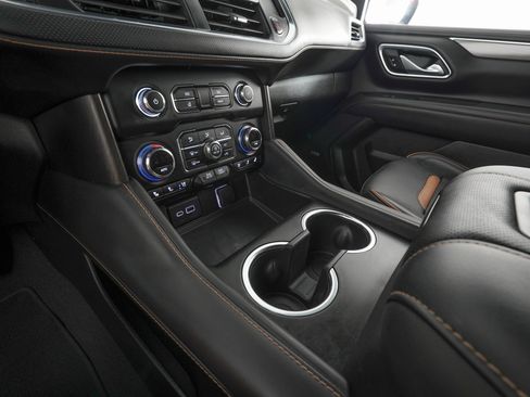 Used 2024 GMC Yukon AT4 image 23