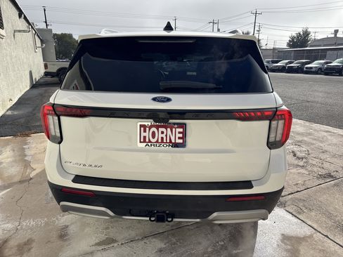 New 2026 Ford Explorer Platinum image 7