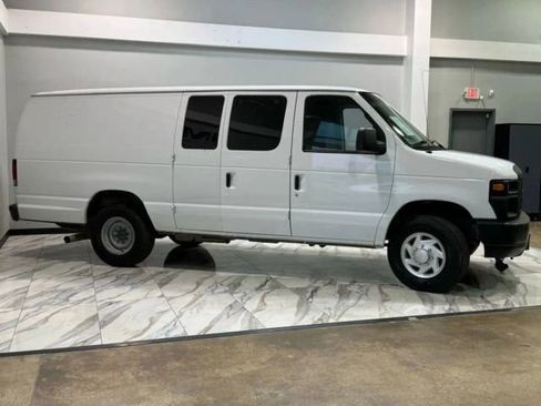 Used 2008 Ford E-350 and Econoline 350 Extended Super Duty RWD image 5