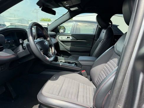 Certified 2025 Ford Explorer ST-Line w/ ST-Line Street Pack AWD/4WD image 6