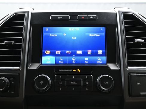 Used 2020 Ford F150 XLT w/ Equipment Group 301A Mid RWD image 32