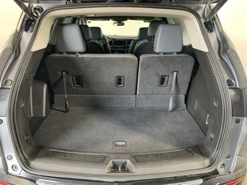 Used 2020 Buick Enclave Essence AWD/4WD image 25