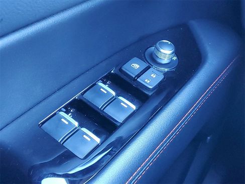 Used 2025 MAZDA CX-5 Carbon Edition image 17