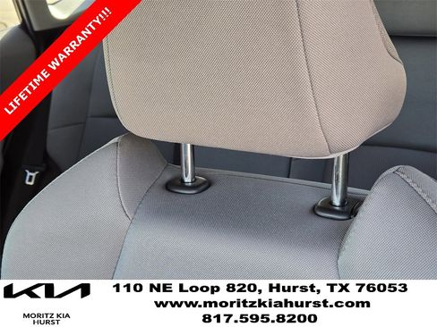 Used 2021 Toyota Venza LE image 21