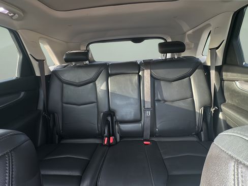 Used 2019 Cadillac XT5 Premium Luxury FWD image 19