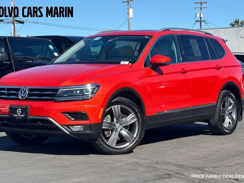 Used 2018 Volkswagen Tiguan SEL Premium w/ 3rd Row Seat Package AWD/4WD image 1