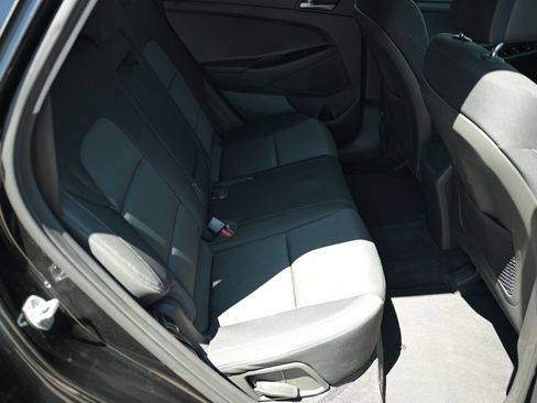 Used 2018 Hyundai Tucson SE AWD/4WD image 45