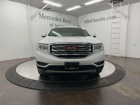 Used 2017 GMC Acadia SLT image 2