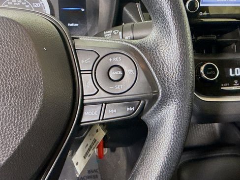 Used 2022 Toyota Corolla LE image 15