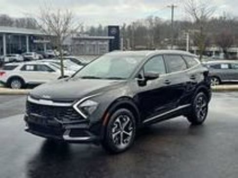 Used 2023 Kia Sportage EX AWD/4WD image 2