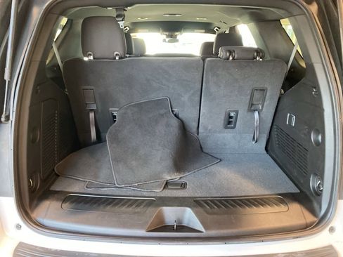 Used 2023 Chevrolet Tahoe LS image 28