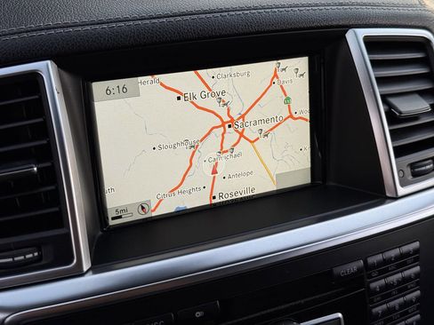 Used 2013 Mercedes-Benz GL 450 4MATIC image 22