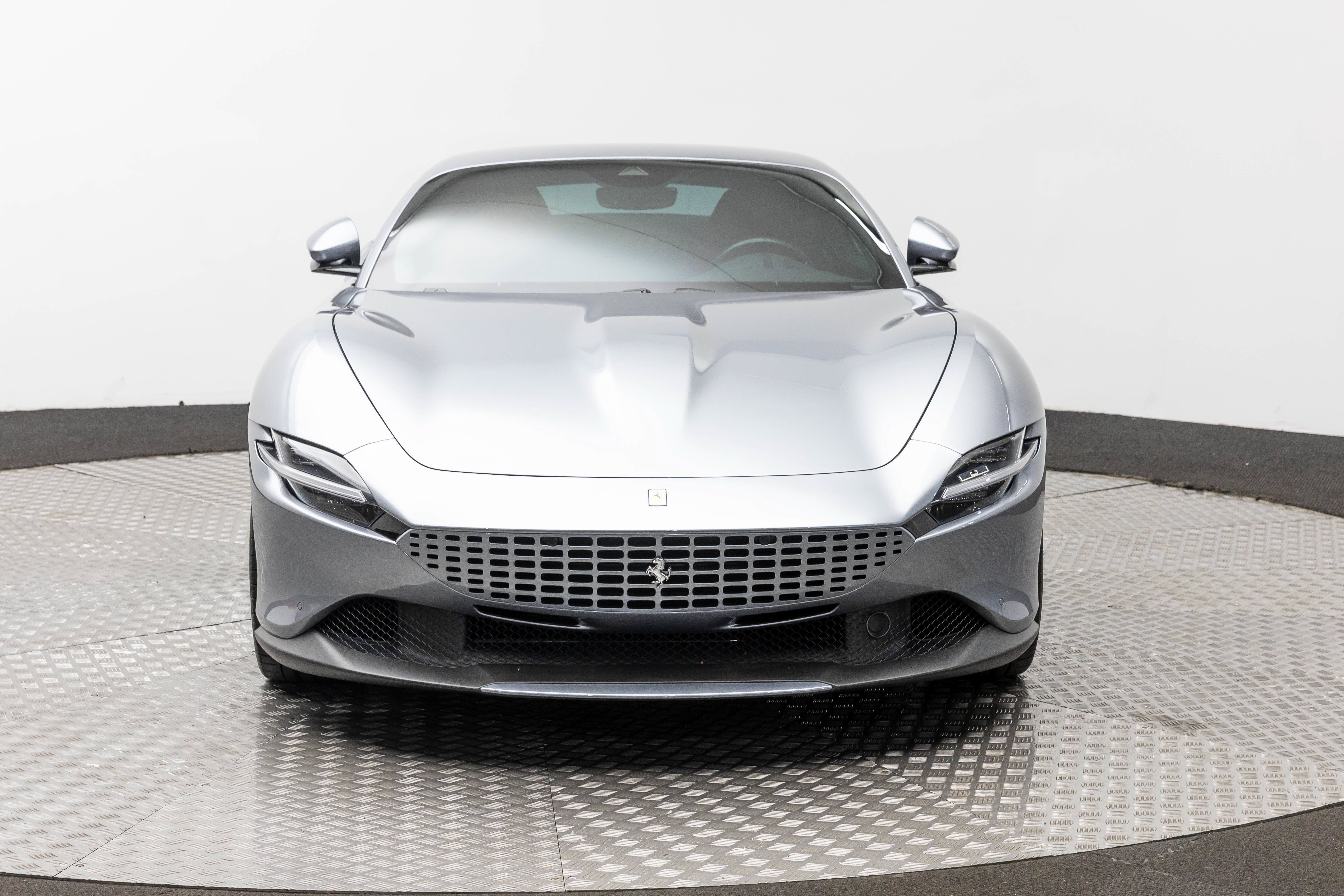 Certified 2024 Ferrari Roma RWD image 10
