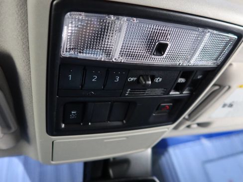 Used 2022 Toyota 4Runner SR5 Premium w/ Moonroof Package image 38