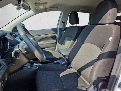 Used 2025 Mitsubishi Outlander Sport AWD image 15