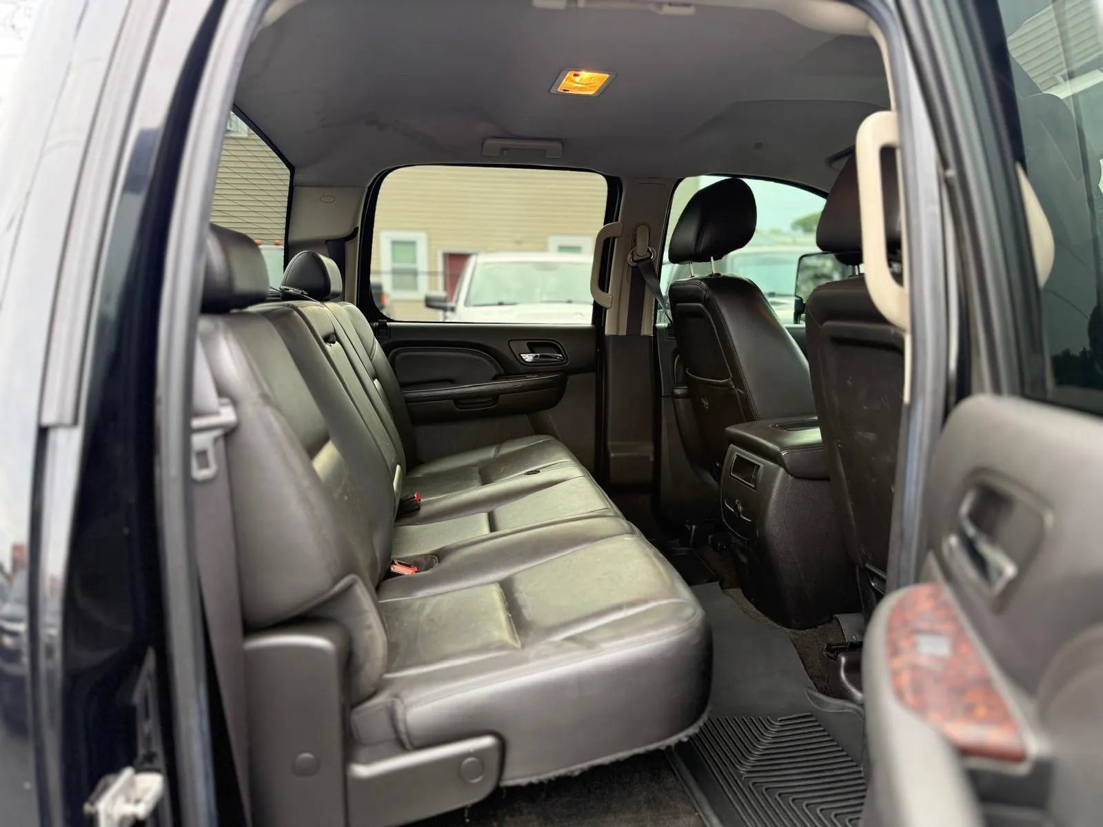 Used 2014 GMC Sierra 2500 Denali w/ Snow Plow Prep Package AWD/4WD image 22