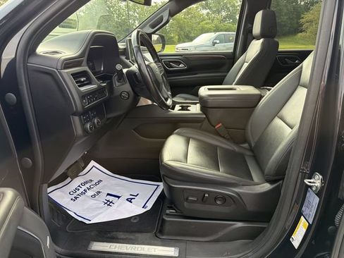 Used 2022 Chevrolet Tahoe Z71 w/ Luxury Package AWD/4WD image 20
