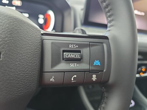 New 2026 Nissan Rogue Platinum AWD/4WD image 18