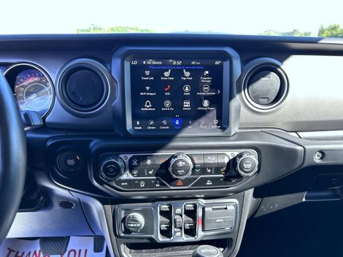 Used 2022 Jeep Wrangler Unlimited Sport AWD/4WD image 13