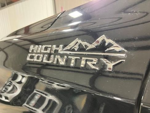 Used 2022 Chevrolet Tahoe High Country image 31