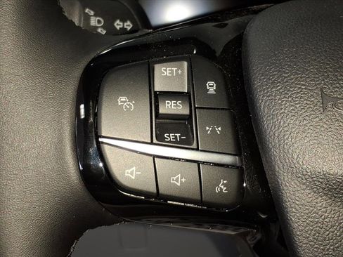 New 2024 Ford Escape SE w/ PHEV Premium Package image 16