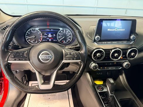 Used 2022 Nissan Sentra SV FWD image 8