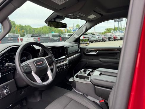 Used 2024 GMC Sierra 1500 Elevation AWD/4WD image 15