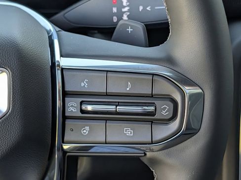 New 2026 GMC Yukon Elevation w/ Elevation Premium Package AWD/4WD image 18