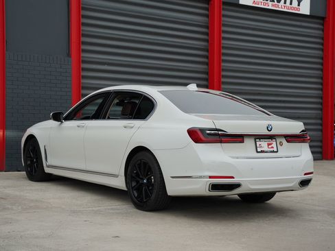 Used 2020 BMW 740i xDrive w/ Cold Weather Package image 10