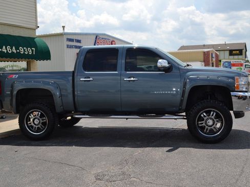 Used 2012 Chevrolet Silverado 1500 LT w/ All-Star Edition AWD/4WD image 9