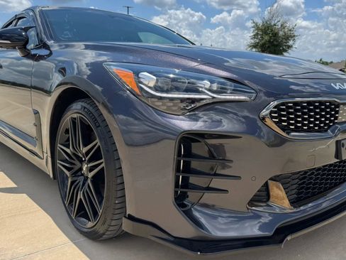 Used 2023 Kia Stinger GT2 RWD image 12